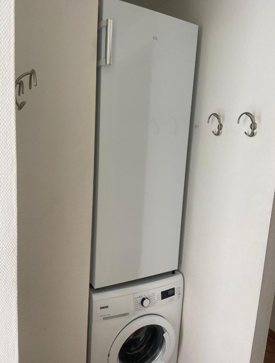 Huisje Finn, Met Grote Tuin En Veel Privacy Dirkshorn Exterior photo